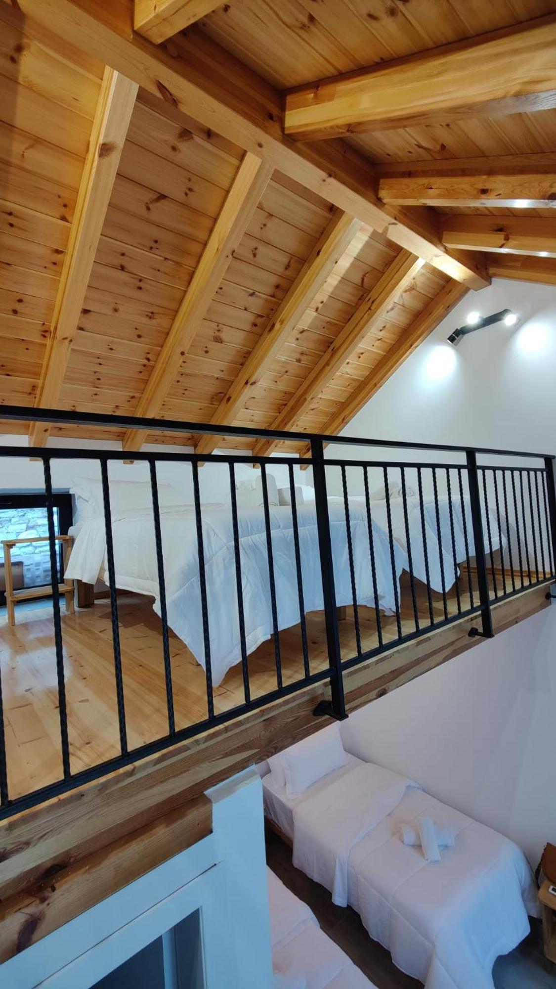 Gogo Moustache Guest House Përmet Kültér fotó