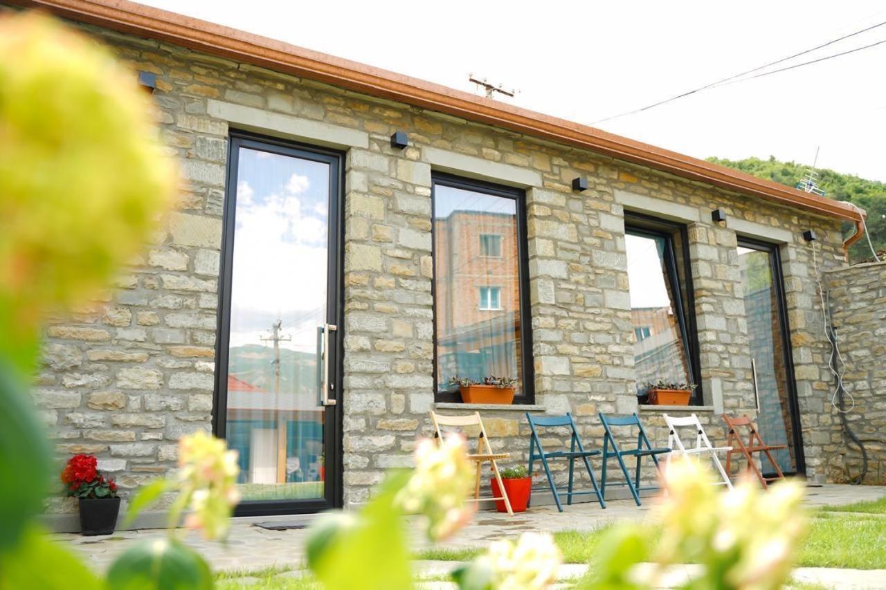 Gogo Moustache Guest House Përmet Kültér fotó